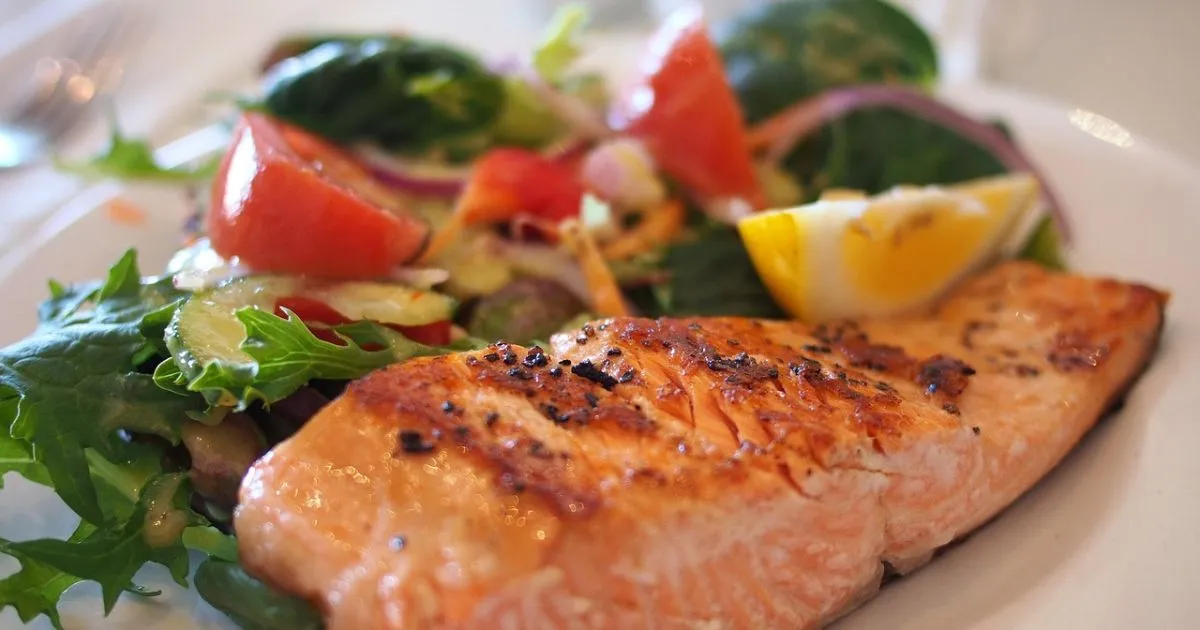 High-Protein Omega-3 Lunch Salad: Kale Salad with Salmon Recipe